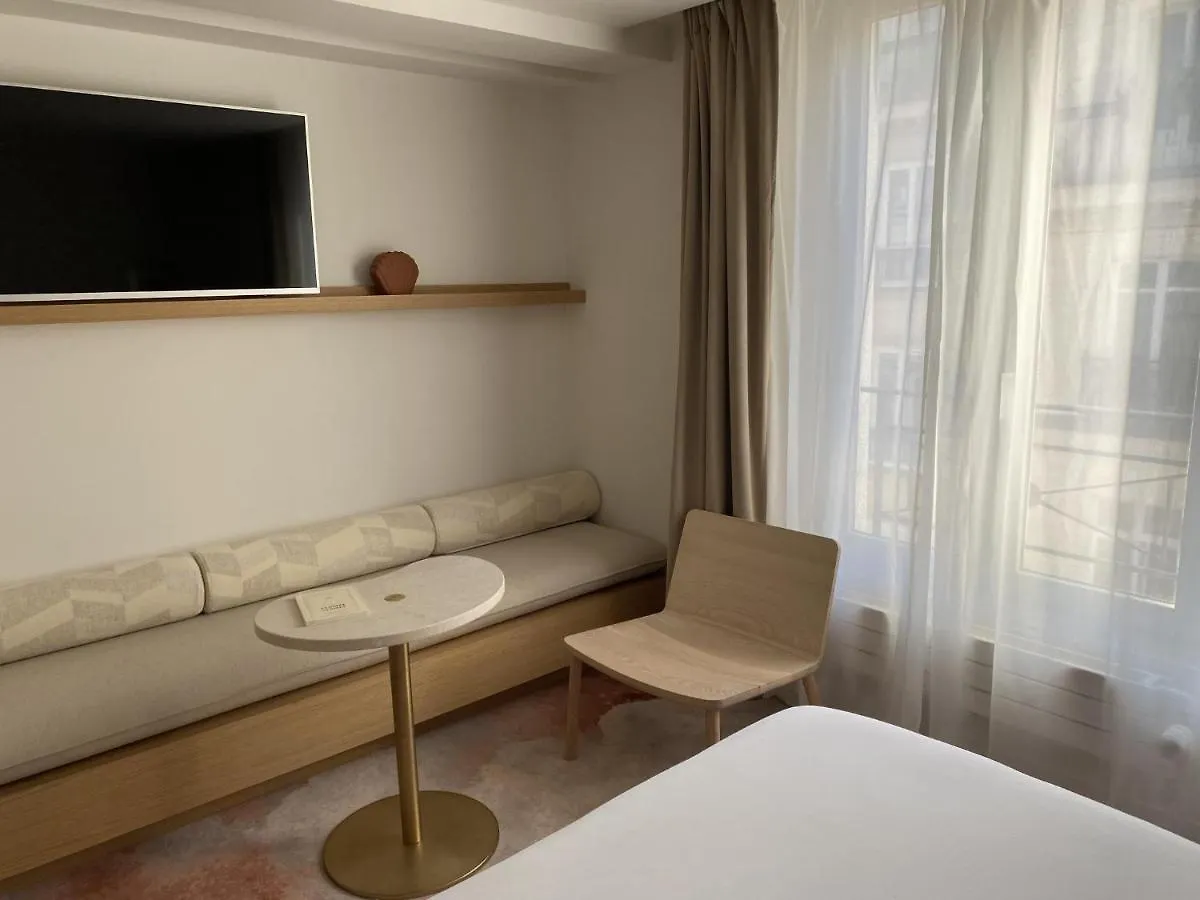 Nuage Otel 4*