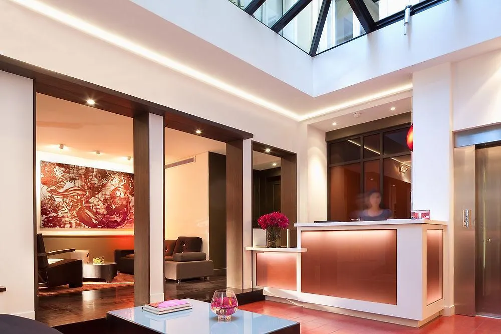 Nuage Otel