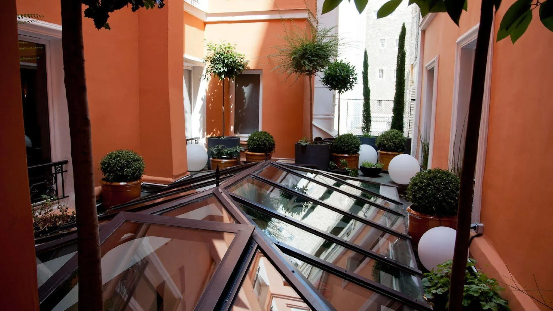 Nuage Hotel Paris