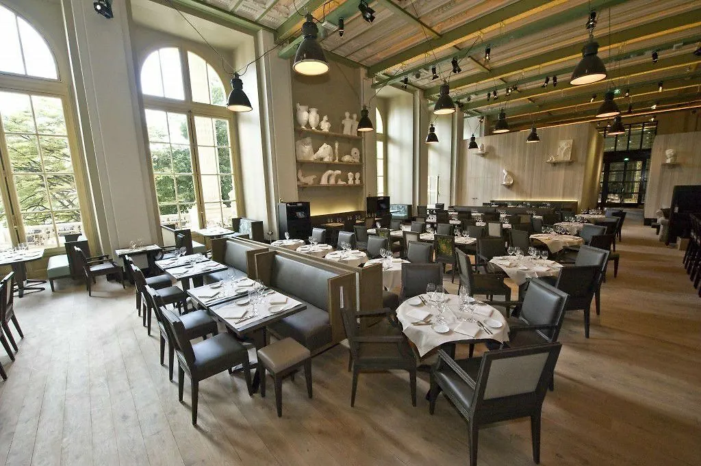 Nuage Otel